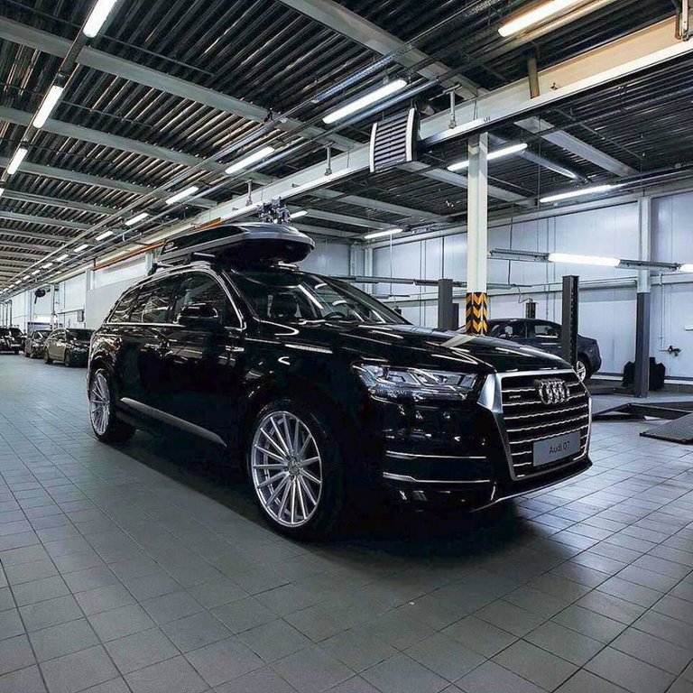 882466Q7MK2460.jpg
