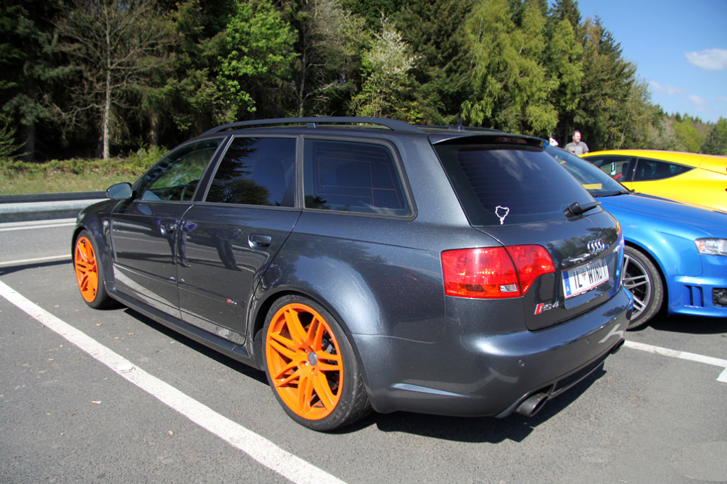 882666AUDIRS41182.jpg