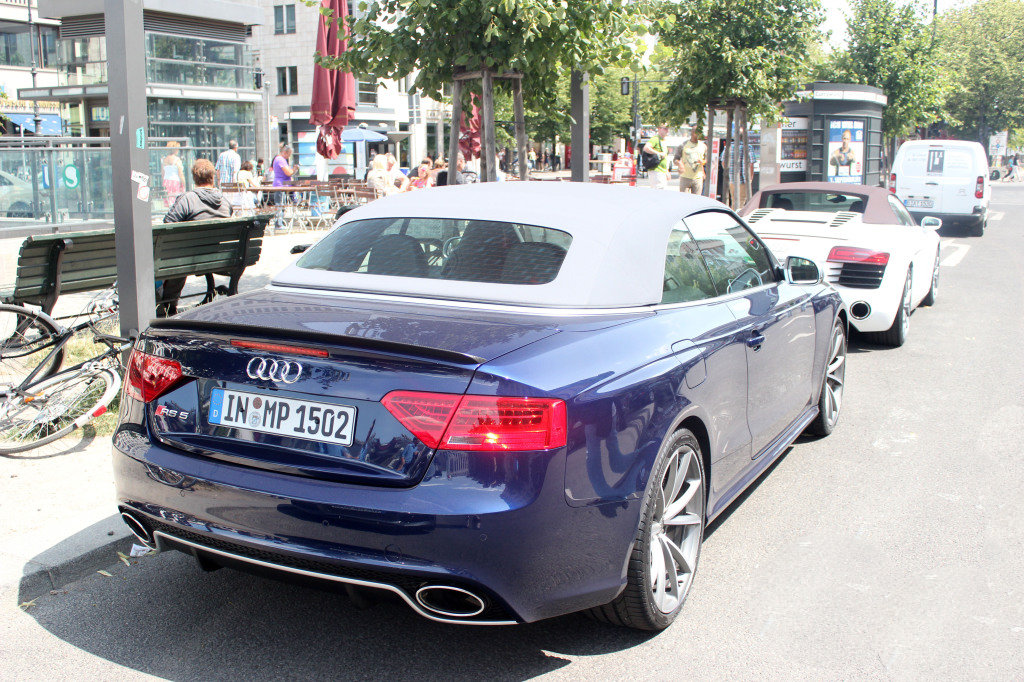882858373RS5CABRIOLET.jpg