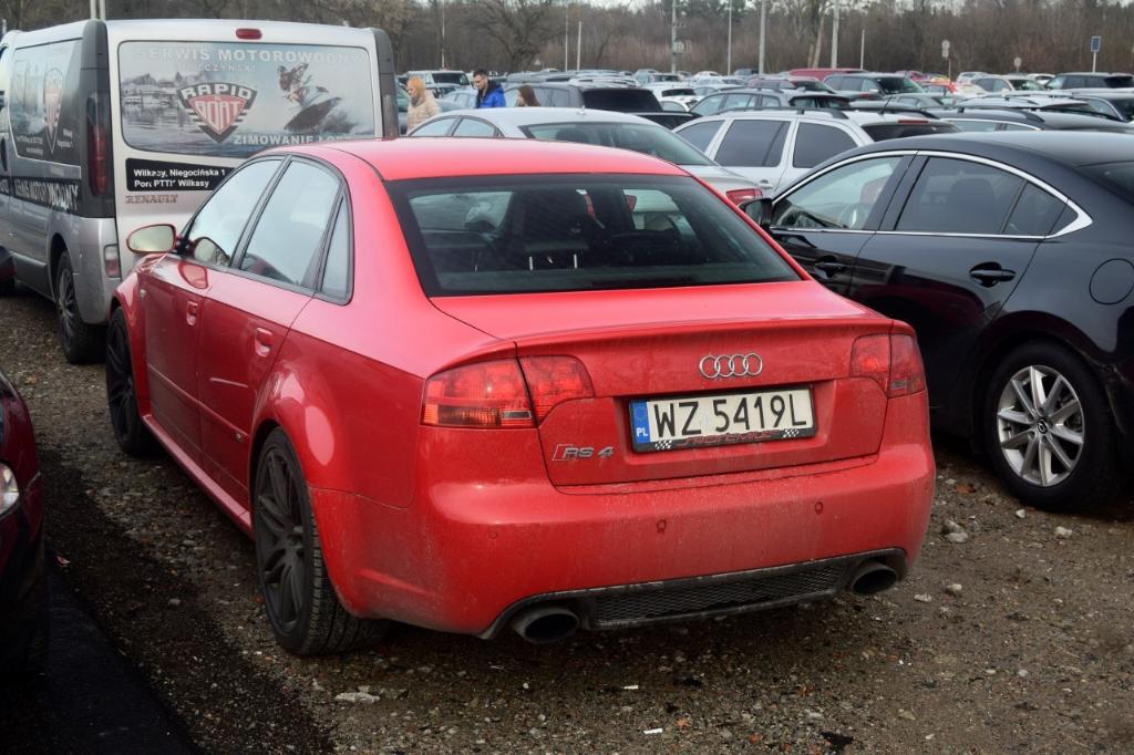 882878AUDIRS43131.jpg