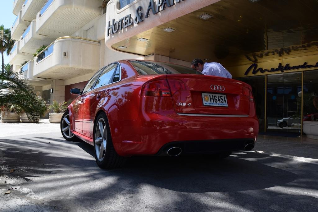 883184AUDIRS42876.jpg