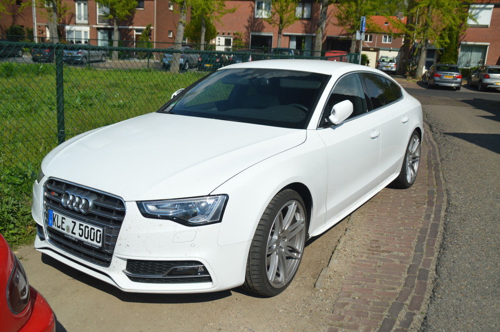 883371314S5SPORTBACK.jpg