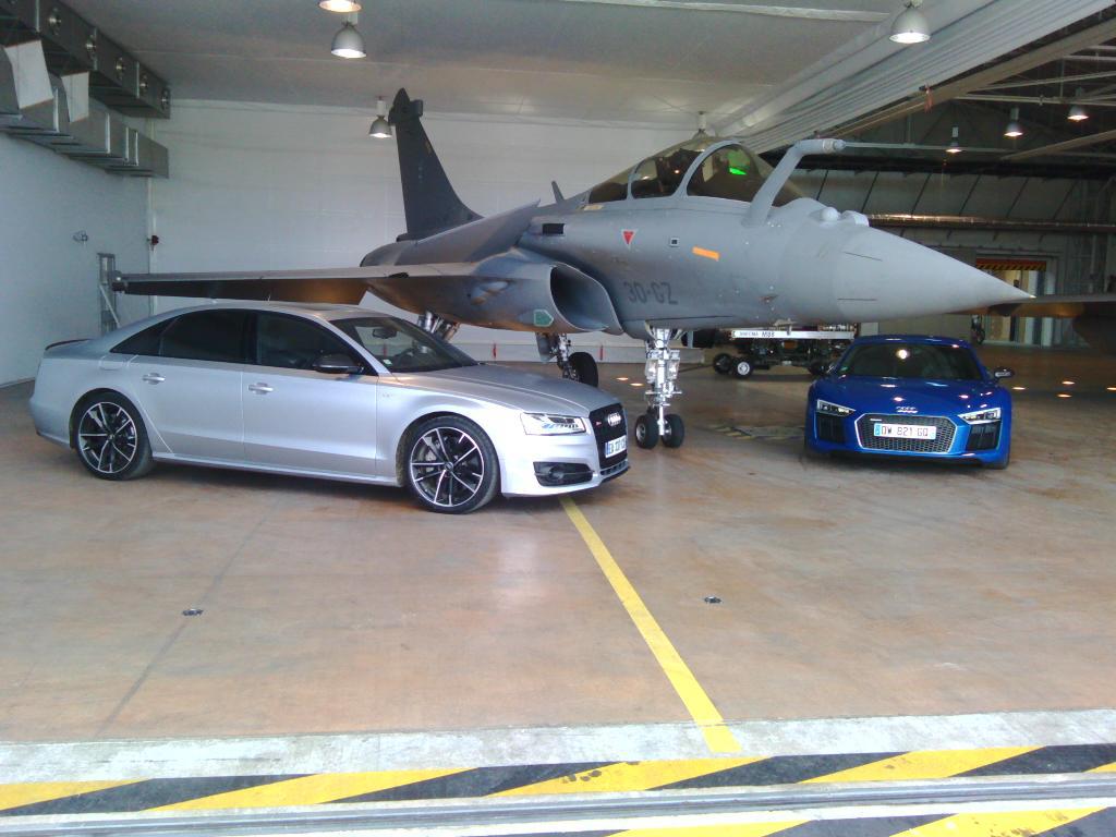 884288AUDIBA118057.jpg