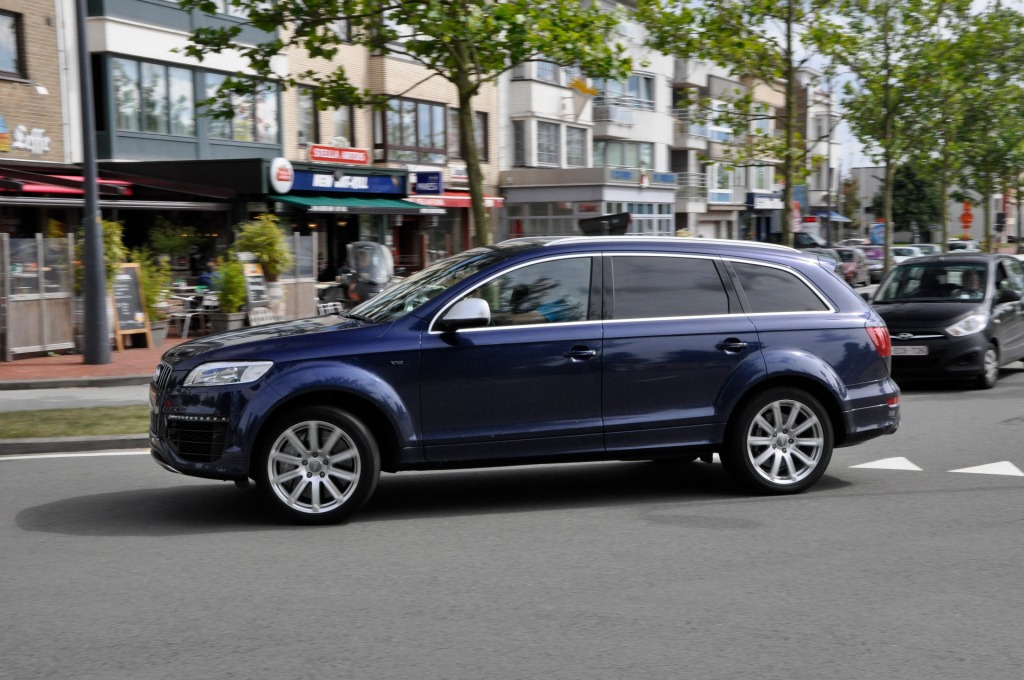 885034929Q7V12.jpg
