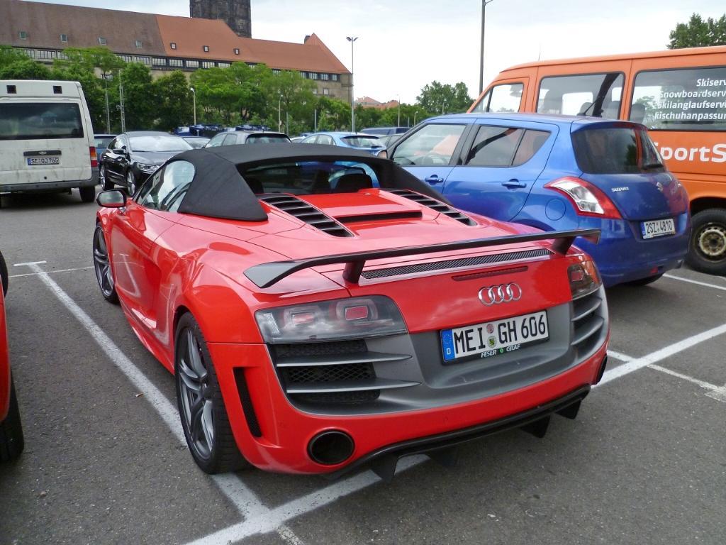 885679R8GT1920.jpg