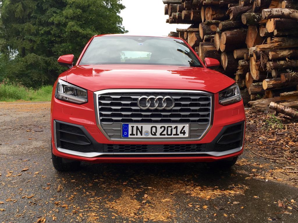 886104AUDIQ20345.jpg
