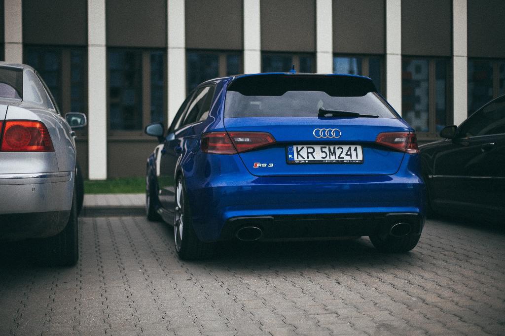 887707RS38V2607.jpg