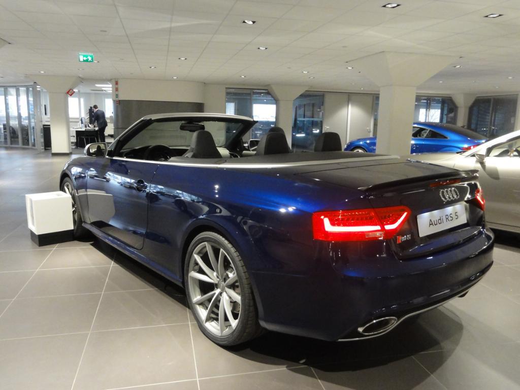 888841159RS5CABRIOLET.jpg