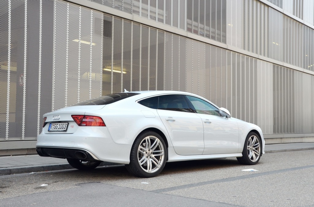 888867RS7599.jpg