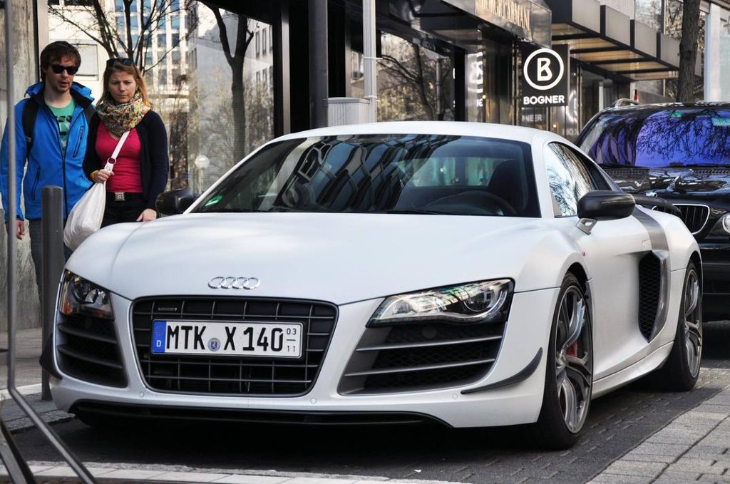 889138R8GT1167.jpg