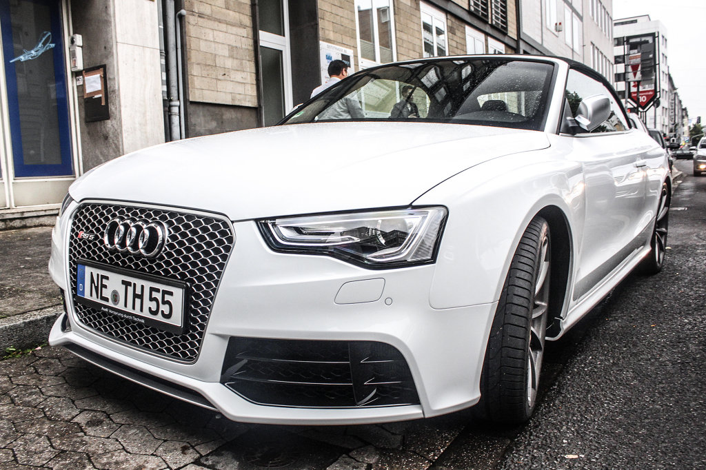 890481393RS5CABRIOLET.jpg