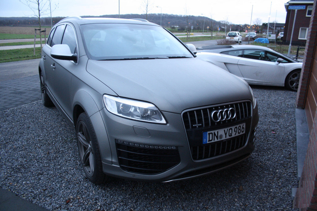 890581570Q7V12.jpg