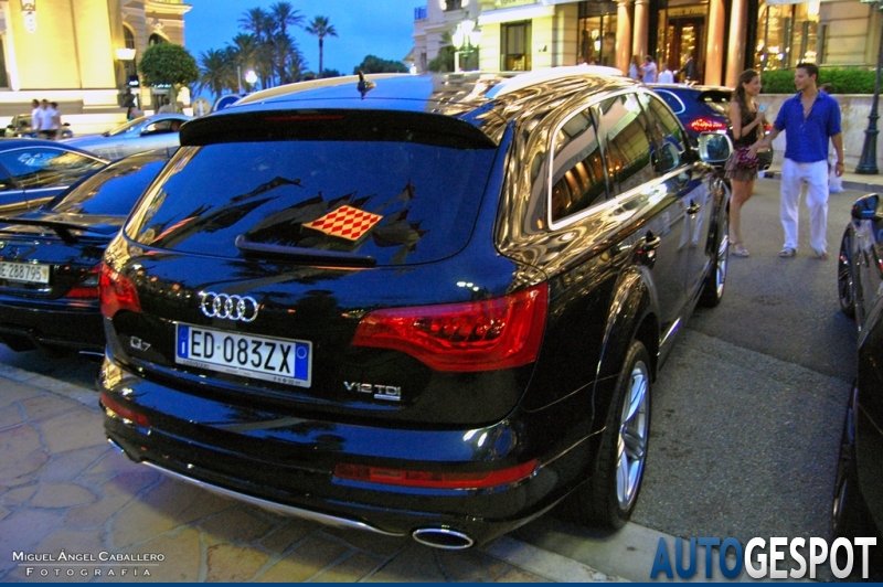 893078142Q7V12ESQUIROU.jpg