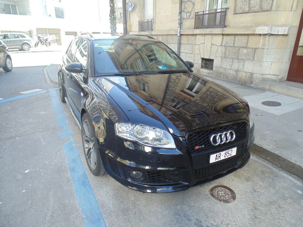 893447AUDIRS41104.jpg