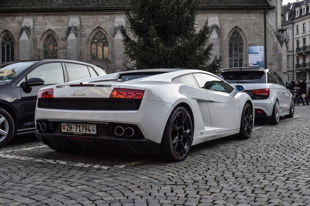893473A1QUATTRO858.jpg