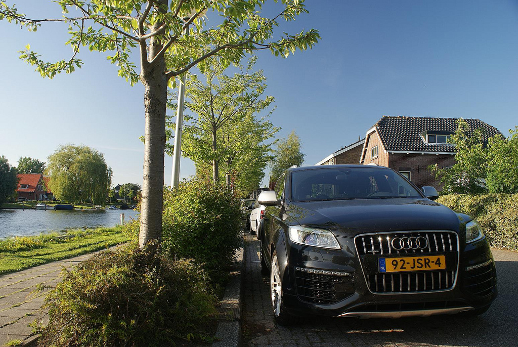 893552063Q7V12ESQUIROU.jpg