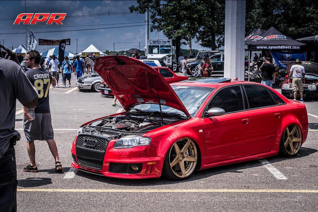 894593AUDIRS42082.jpg