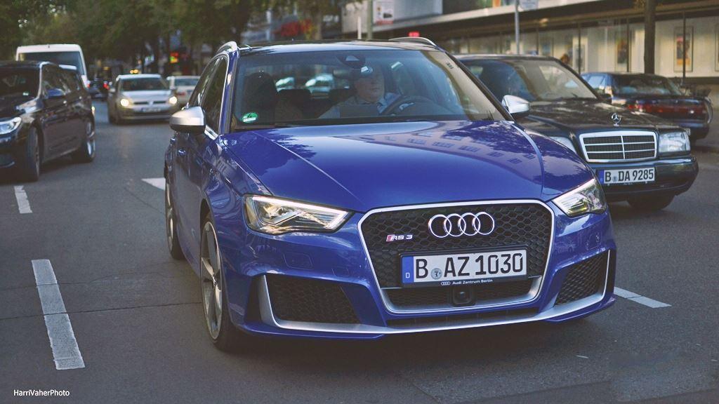 895245RS38V0563.jpg