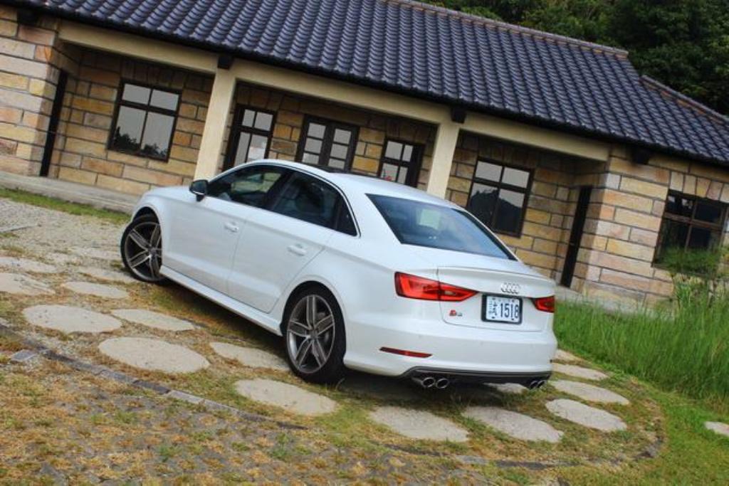 895747S38V886.jpg