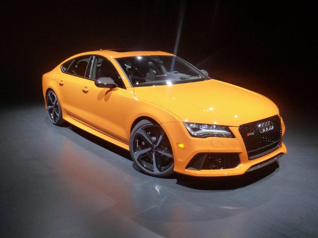 895834RS7256.jpg