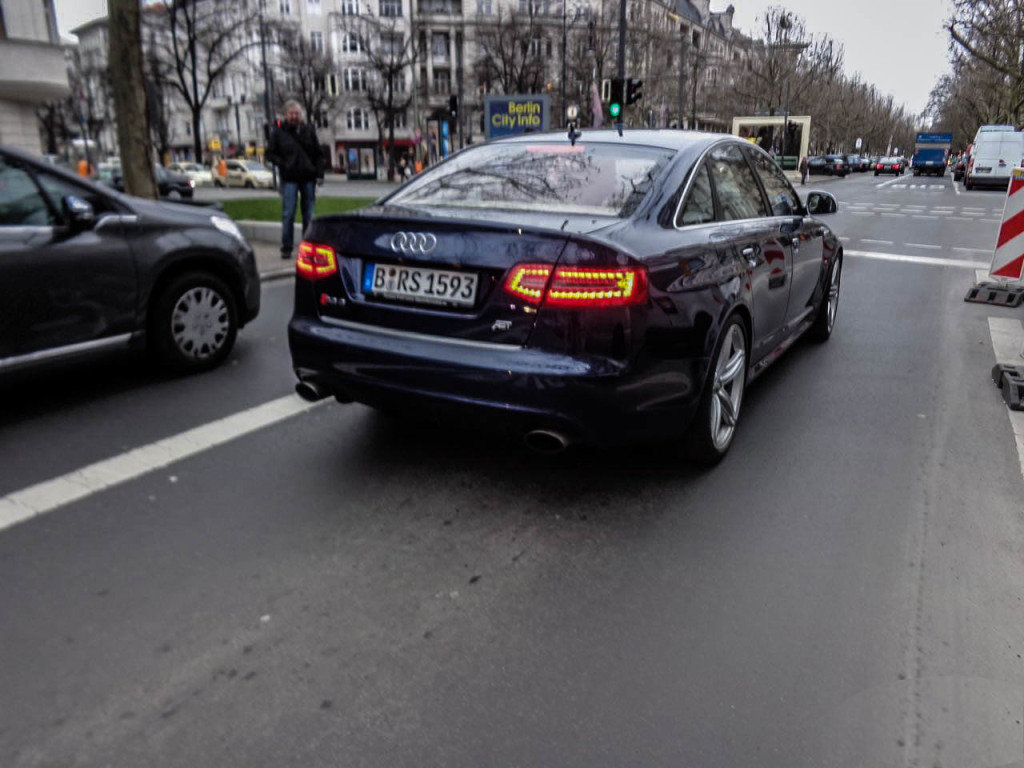 895848RS61636.jpg