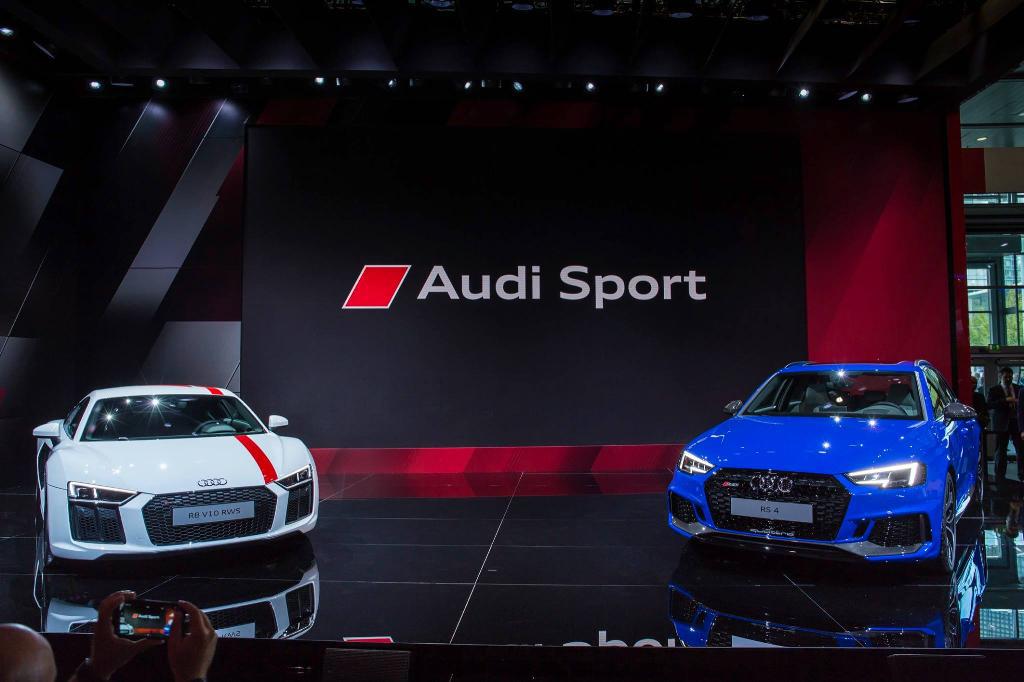 896105AUDIRS4B90056.jpg