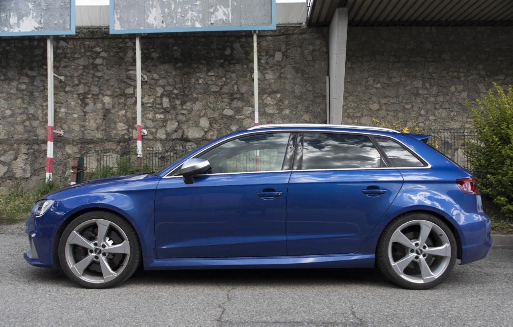 896350RS38V2808.jpg