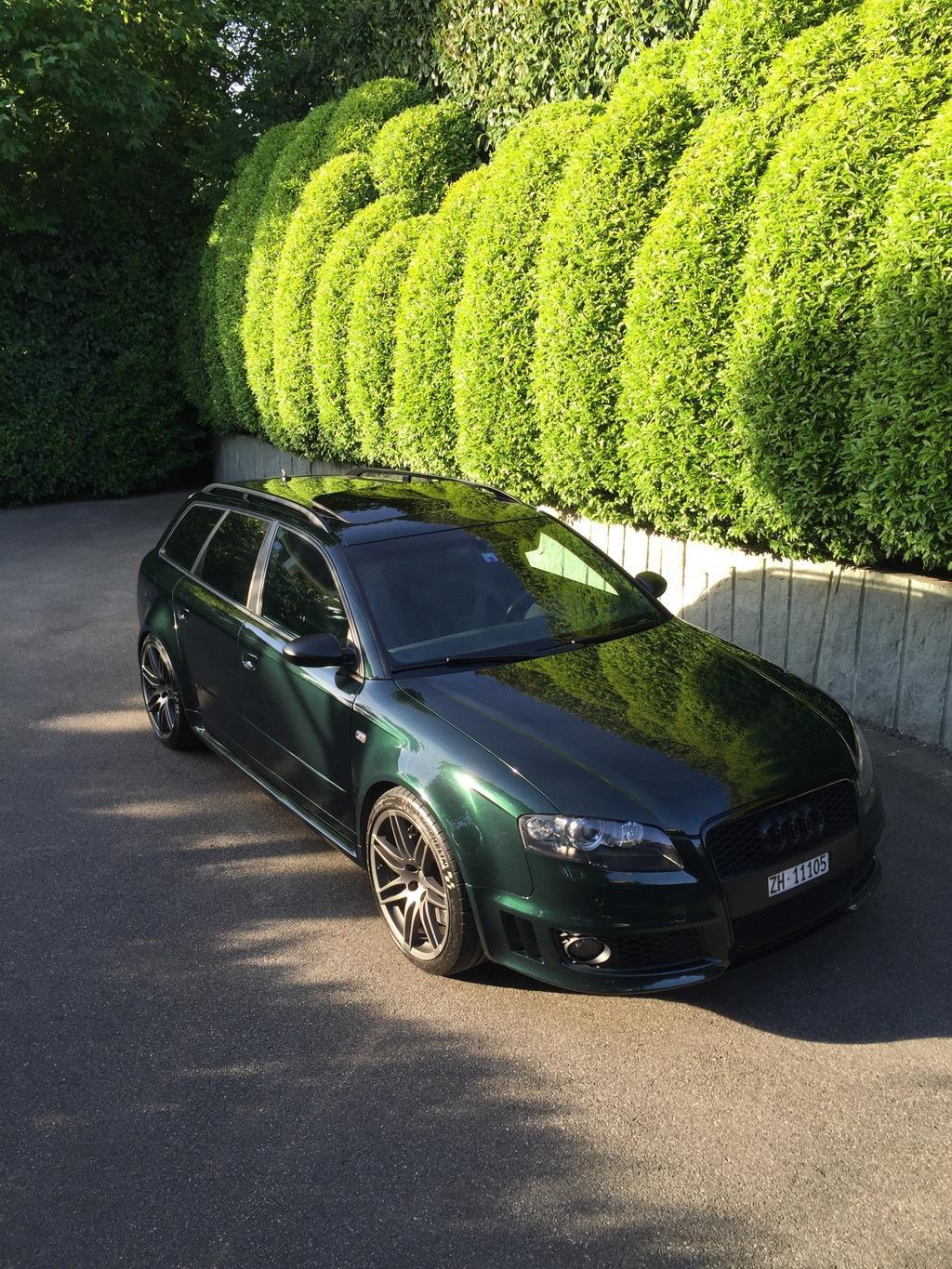 897863AUDIRS42599.jpg