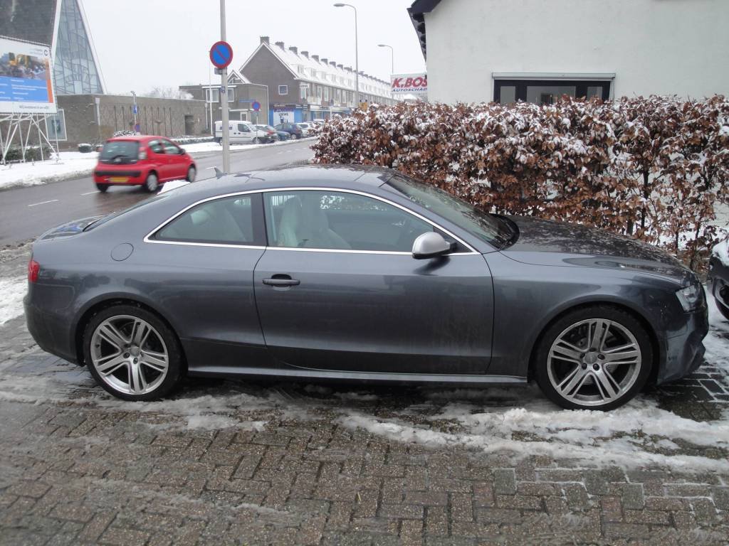 898926AUDIRS5883.jpg