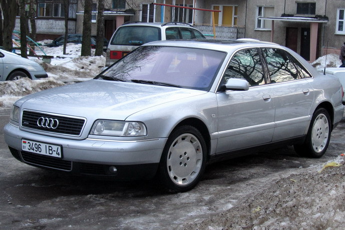 8996990009.jpg