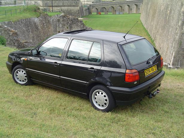 VWGolfIIIGLAeropack4.JPG
