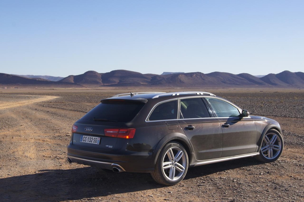 900696370AUDIA6C7ALLROAD.jpg