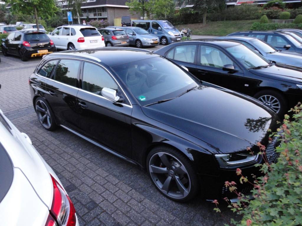 901718RS4B81248.jpg