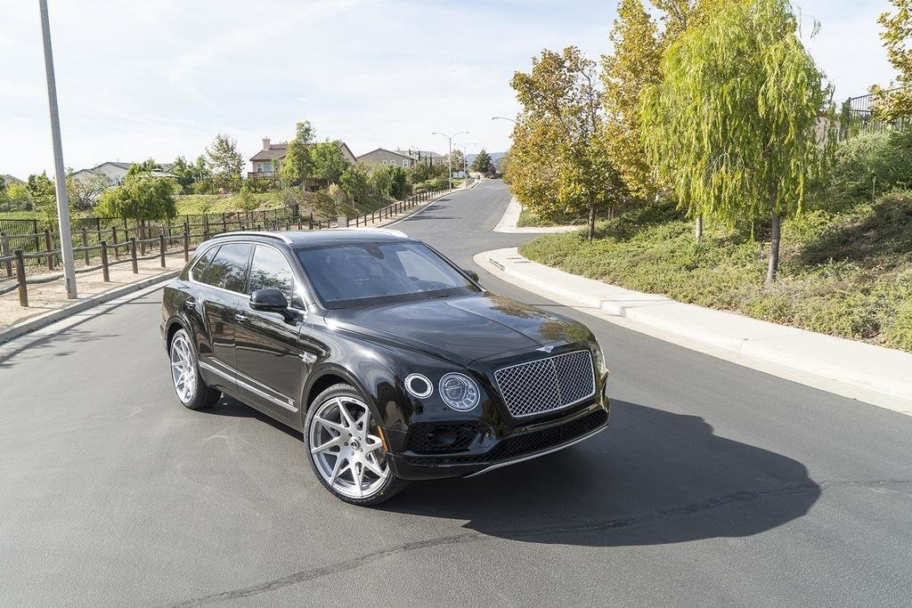 902593BENTAYGA0114.jpg