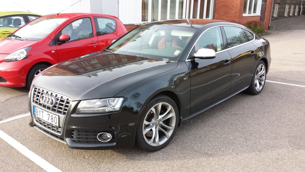 903684150S5SPORTBACK.jpg