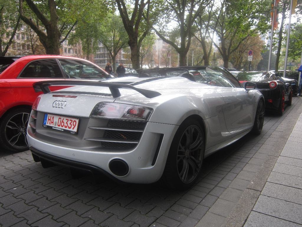 904147R8GT1588.jpg