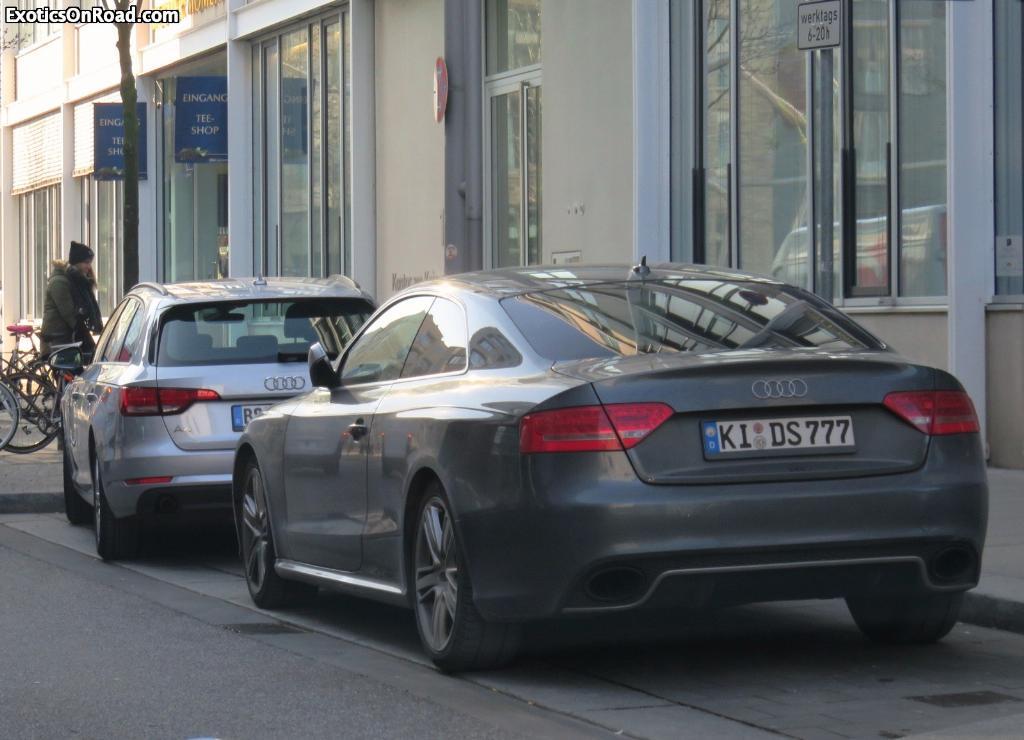 904571AUDIRS53036.jpg