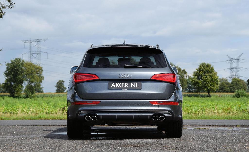 904577AUDISQ51261.jpg