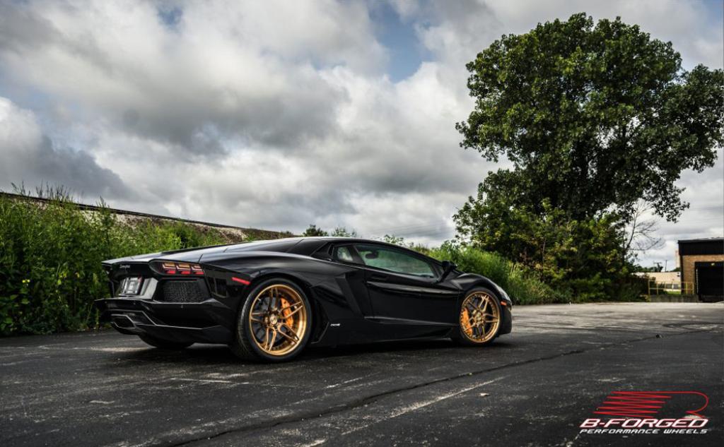 905698AUDIWHEELS1015AAVENTADOR.jpg