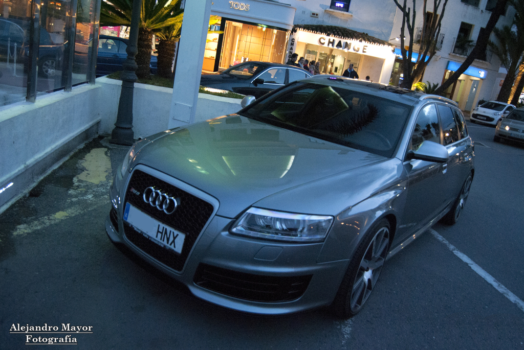 905999RS6703.jpg