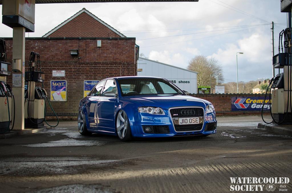 906116AUDIRS42221.jpg