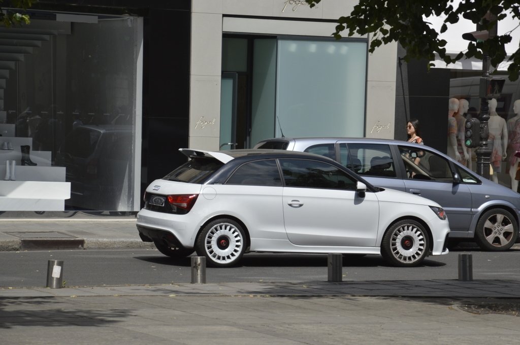 906531A1QUATTRO901.jpg
