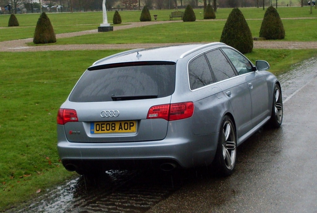 907696RS6689.jpg