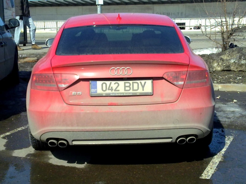 907886002S5SPORTBACK.jpg