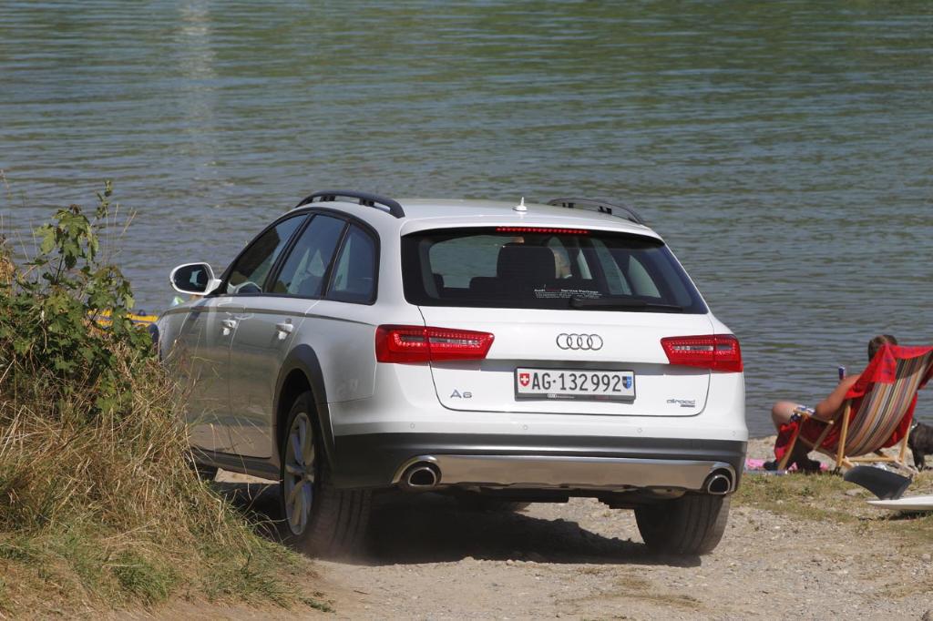 908316362AUDIA6C7ALLROAD.jpg