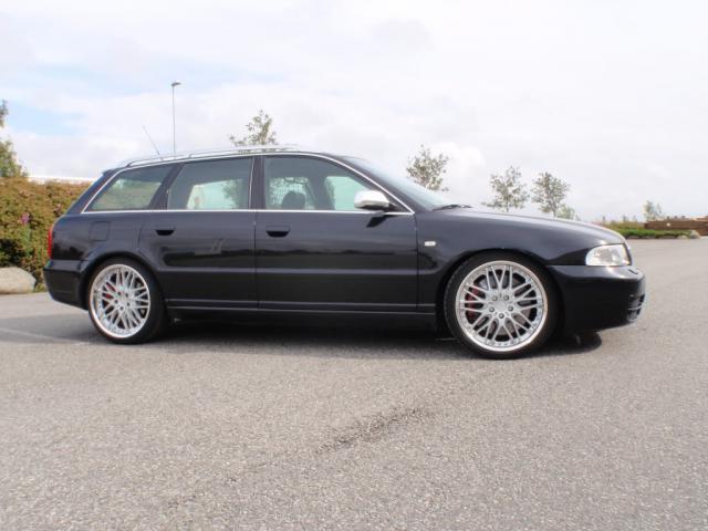 908880S4utside002.jpg
