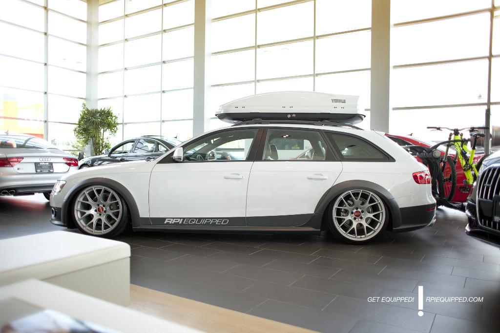 909071801AUDIA4ALLROAD.jpg