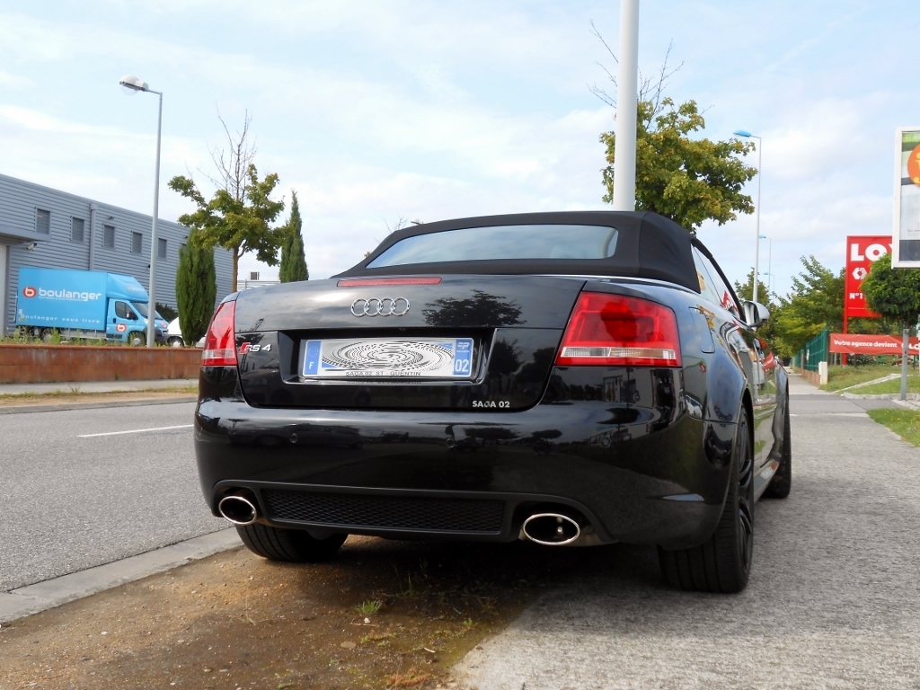 909842AUDIRS41391.jpg