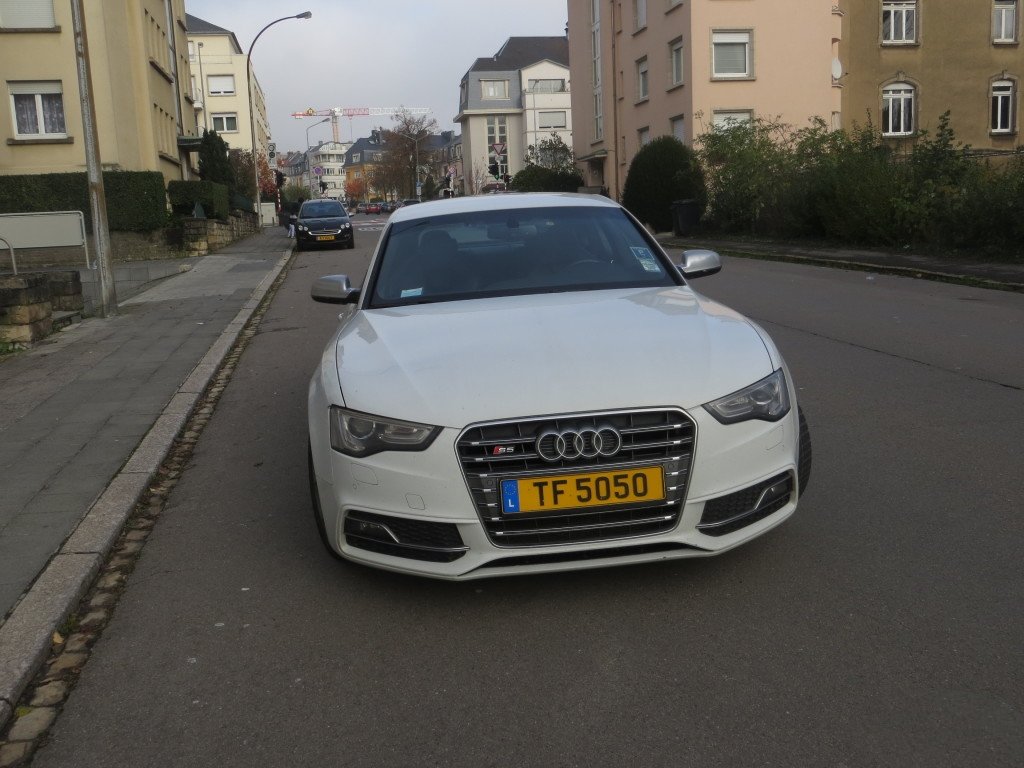 910798153S5SPORTBACK.jpg