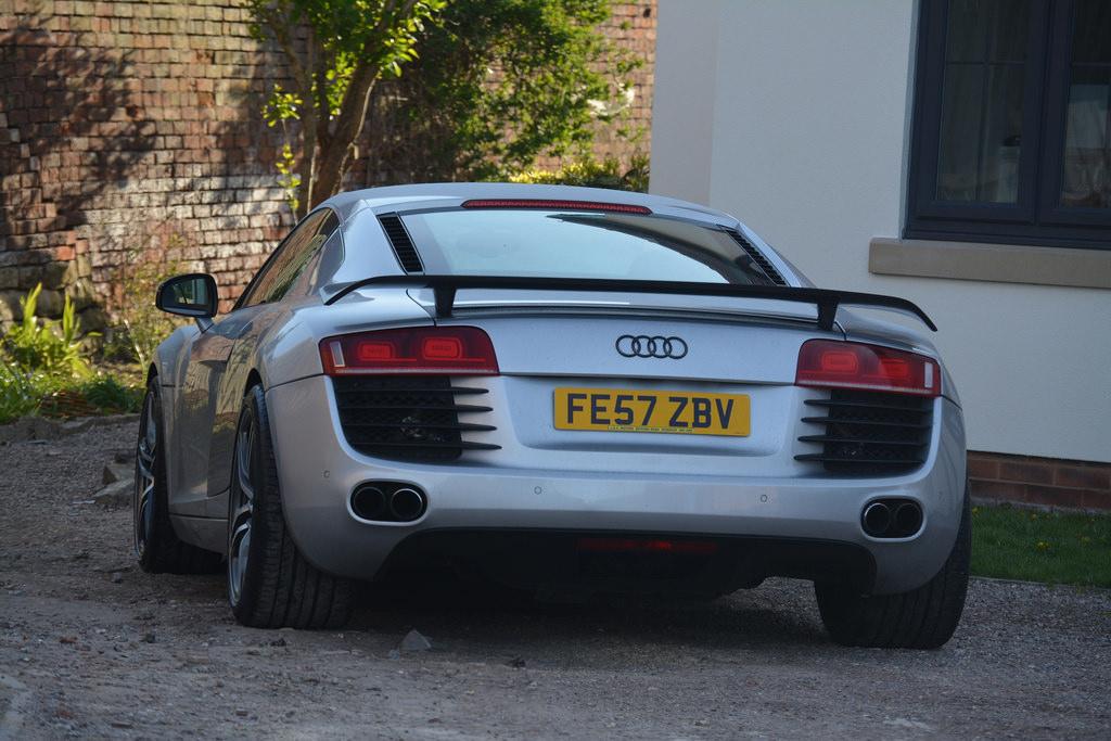 9115093179R8.jpg